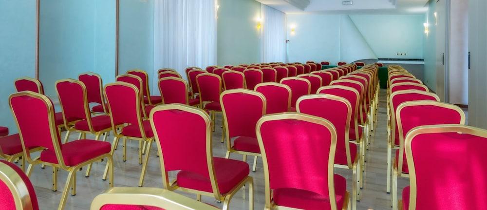 Astura Palace Hotel Nettuno Luaran gambar