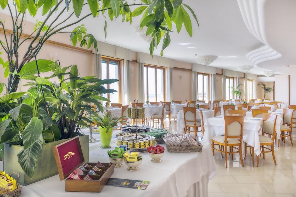 Astura Palace Hotel Nettuno Luaran gambar