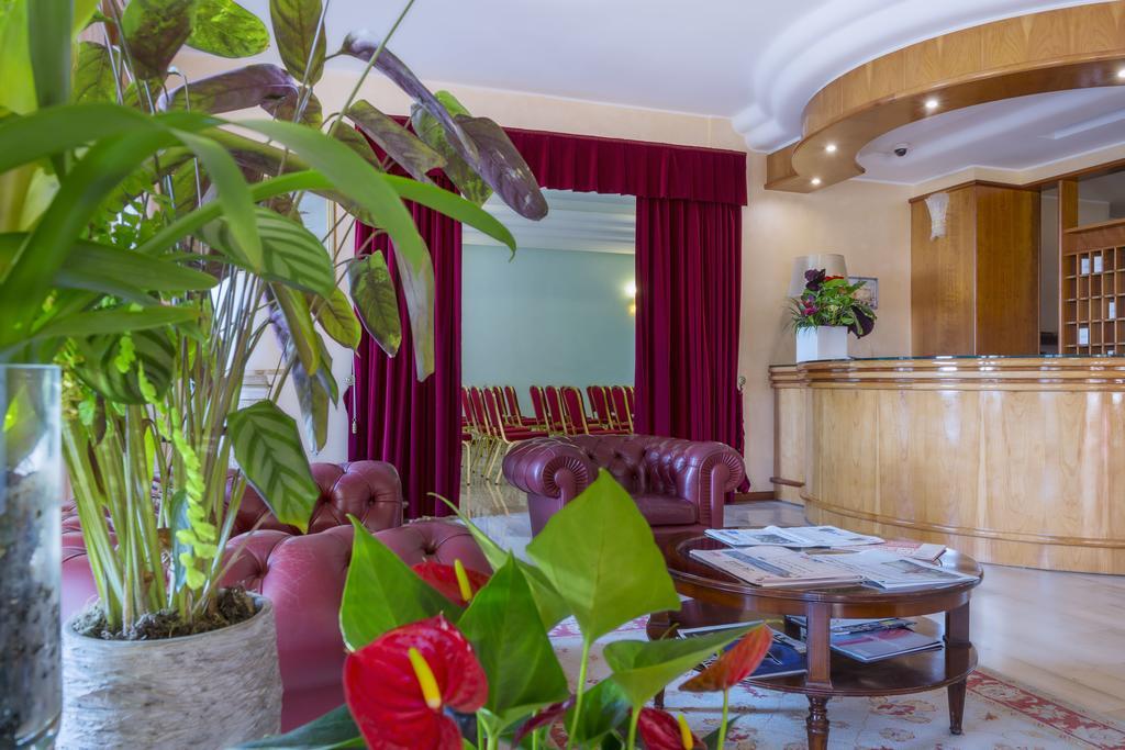 Astura Palace Hotel Nettuno Luaran gambar