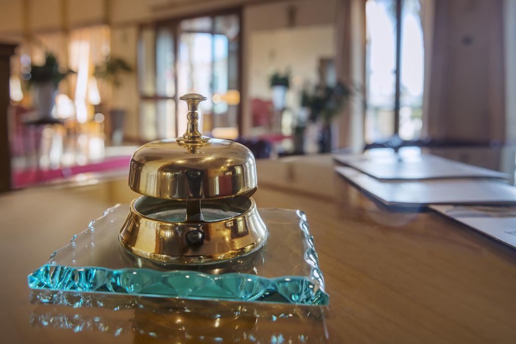 Astura Palace Hotel Nettuno Luaran gambar