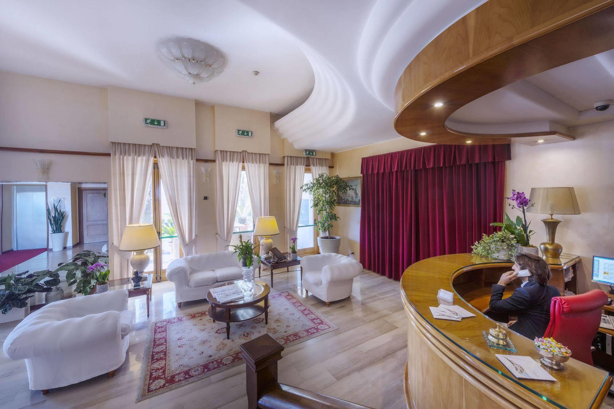 Astura Palace Hotel Nettuno Luaran gambar