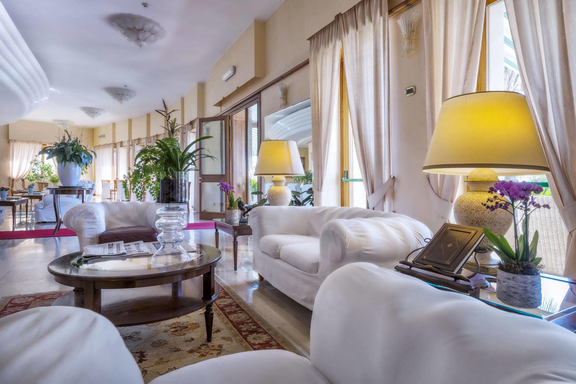 Astura Palace Hotel Nettuno Luaran gambar